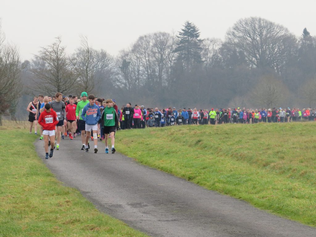 Thousands turn out for Ballyfin GAA run - Laois Today